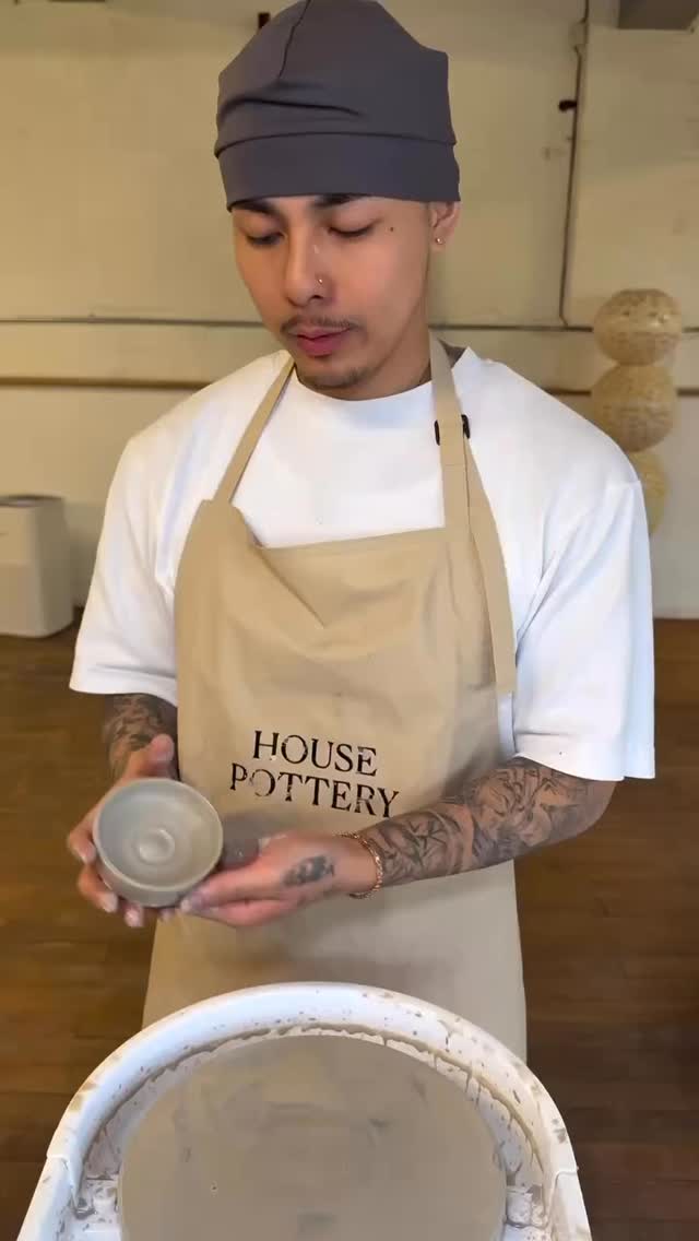 Looking for a unique and creative date idea or solo activity in London?
@housepotterylondon is the perfect hands-on escape, messy, mindful, and totally aesthetic. Pottery night, anyone?
Big love to @yourboybenz for sharing this hidden gem!
#PotteryClass #LondonActivities #CreativeDateIdeas #PotteryStudio #HousePotteryLondon #ThingsToDoInLondon #LondonHiddenGems #LondonExperience #HandsOnArt #ViralReels #DateIdeasLondon #CraftReels #PotteryVibes #ArtTherapy #UKCreatives #ExploreLondon #LondonVibes #NewInLondon #ReelLife #TikTokIdeas #CeramicsLove #WeekendPlans #MindfulMoments #CouplesActivity #potteryworkshop