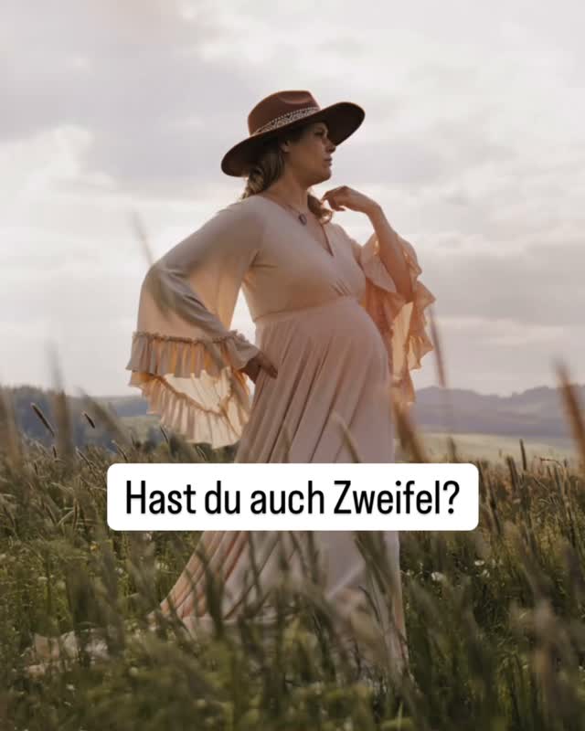 Ich leite dich locker und entspannt durch die Posen in denen du dich wohl fühlst.
Und ich kann dir versprechen:
„Wir haben eine Menge Spaß dabei“🥰
#schwangerschaftsfotografie #mommytobe #ssw30 #babybauchliebe #kugelzeit #schwangerschaft