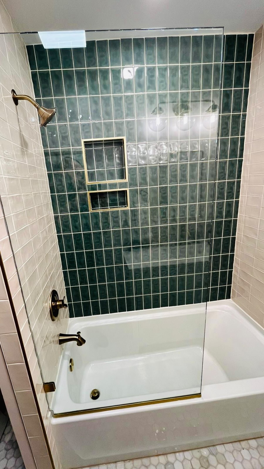 << Guest Bathroom Renovation >>
#guestbathroom #tileworks #showerdesign #showerideas #showertime #joist #subfloor #newdesign #framing #framinglife #homeimprovements #beautifulbathrooms #tilingideas #plumbing #electricalwork #vanitymirror #lightfixtures #painting #Sherwinwilliamspaint #generalcontractor #carync #raleighnc #apexnc #durham
#sanfordnc #northcarolina #lifetimelaborwarranty #tiledecor #licrc #clientsatisfaction