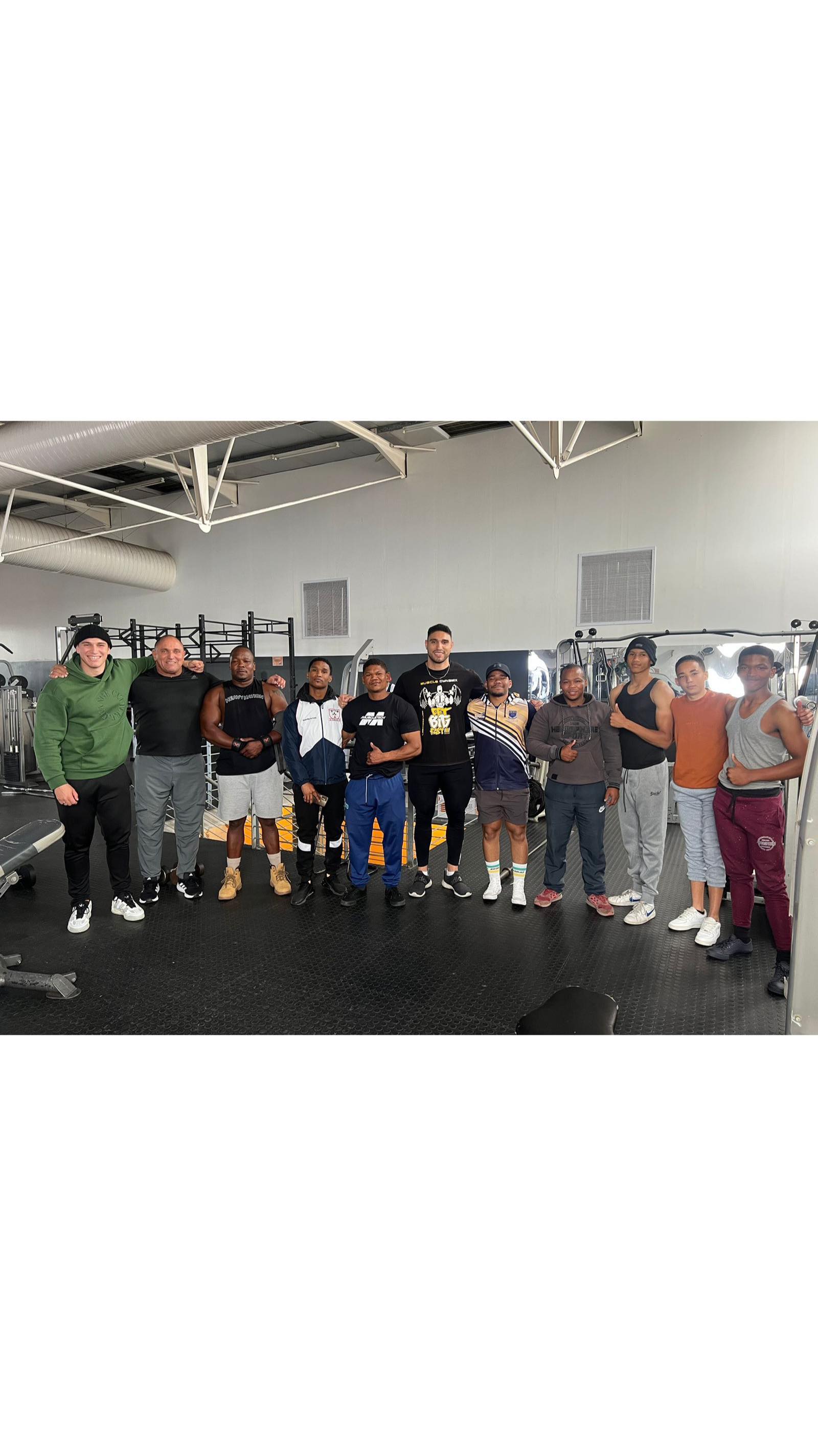 A day in the life of a Barbell Club member ๐
#fitness #training #workout #strength #conditioning #fit #bodybuilding #powerlifting