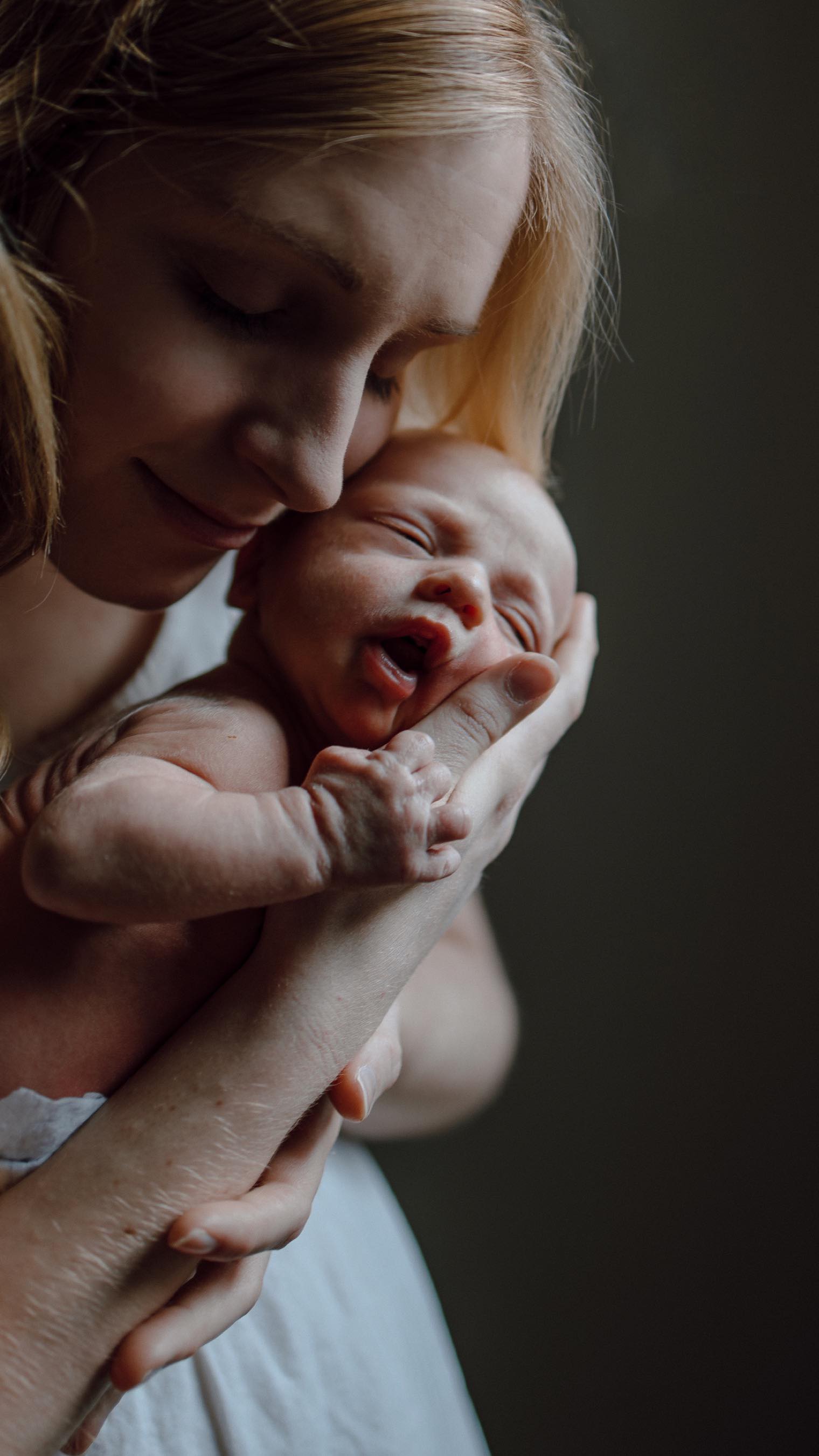 the things we do for ✨the shot✨ #newbornphotography #itsagirl🎀