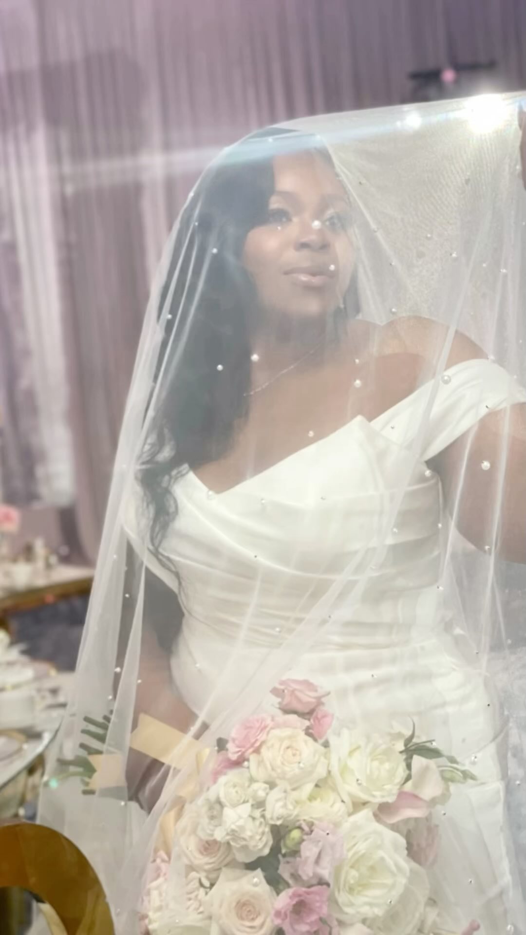 The sweetest Daphne🍯 #KahldIT
•
Enjoy while we wait for professional pictures
•
Bride: @daphnexoxo3
Planning, Design & Coordination: @lushcoutureevents
Floral Design: @bcgevents
Photo: @tunjistudio
Video: @urcstudio
Bridal Makeup: @blushbymakki
Bridal & BM’s Hairstylist: @dolledbynueye
Bridesmaids MUA: @_flawlessbeaute
Bridal backdrop: @assemblybyk
#lushcoutureevents #lceevents #luxuryevents
#weddingday #blacklove #nigerianwedding #ido #washingtonianbride #blackbride1998 #blackbride #blacklove #interacialwedding #interacialmarriage #wedding