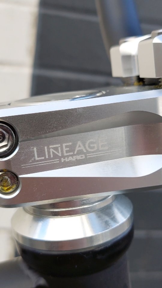 😎 Haro Interstate - Chromoly goodness....
-
-
-
-
-
-
-
-
-
-
-
-
-
#bmxlife #bmxfreestyle #bmxfamily #bmxpark #bmxallday #ridebmx #bmxmuseum #bmxing #bmxgirls #bmxstreet #wallride #bmx4life #harobmx #haro #harointerstate