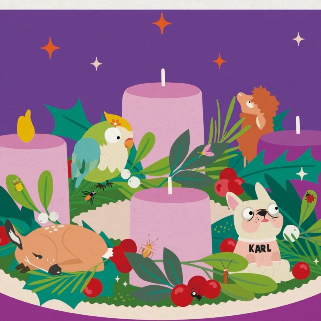Dieses Wochenende ist es wieder soweit! Das erste Kerzlein wird entflammt… natürlich hab ich auf meinem Adventkranz immer auch Tiere! Findest du sie alle? Es sind zwölf wobei du dafür den gesamten Kranz anschauen musst :) Wie ist das bei dir? Team Klassisch oder darf es auch ein wenig wilder sein?
.
#lolabrennt #wild #love #illustration #candle #erstekerzebrennt #mehrfarbeimlen #adventkranz #tierliebe