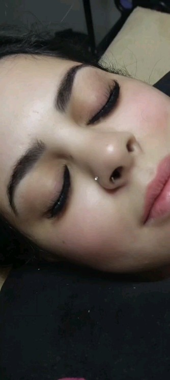 Exiba a beleza que existe em você 😍
A cliente maravilhosa @souvza_ optou pelo queridinho VOLUME BRASILEIRO 💚
.
.
.
.
.
#volumebrasileiro #ciliososasco #ciliosdediva #beleza #autoestima #cilios #cristianesilva.studio