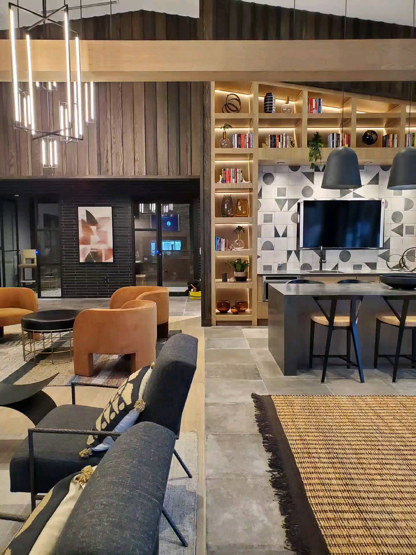 Droppin' photos from my site visit yesterday. Oooohh I love this project! @division9collaborative @vvartadvisory @architecturalteam @executivefurnishingsinc@heatherwoodluxuryrentalsli @interface