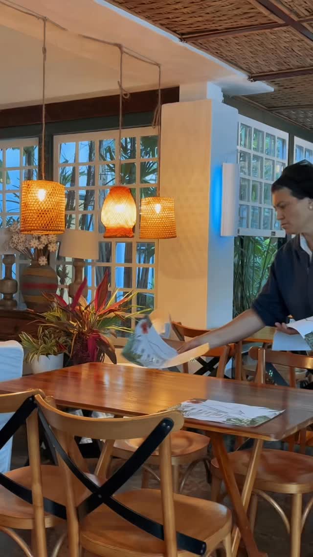 Manhãs saborosas, mar calmo, noites encantadas no Centro Histórico.
Na Pousada do Príncipe, o tempo desacelera e Paraty revela sua melhor versão.
____________________________
Flavorsome mornings, calm seas, enchanted nights in the Historic Center.
At Pousada do Príncipe, time slows down and Paraty shows its finest self.
#paratyexperience #charminggetaway #visitparaty