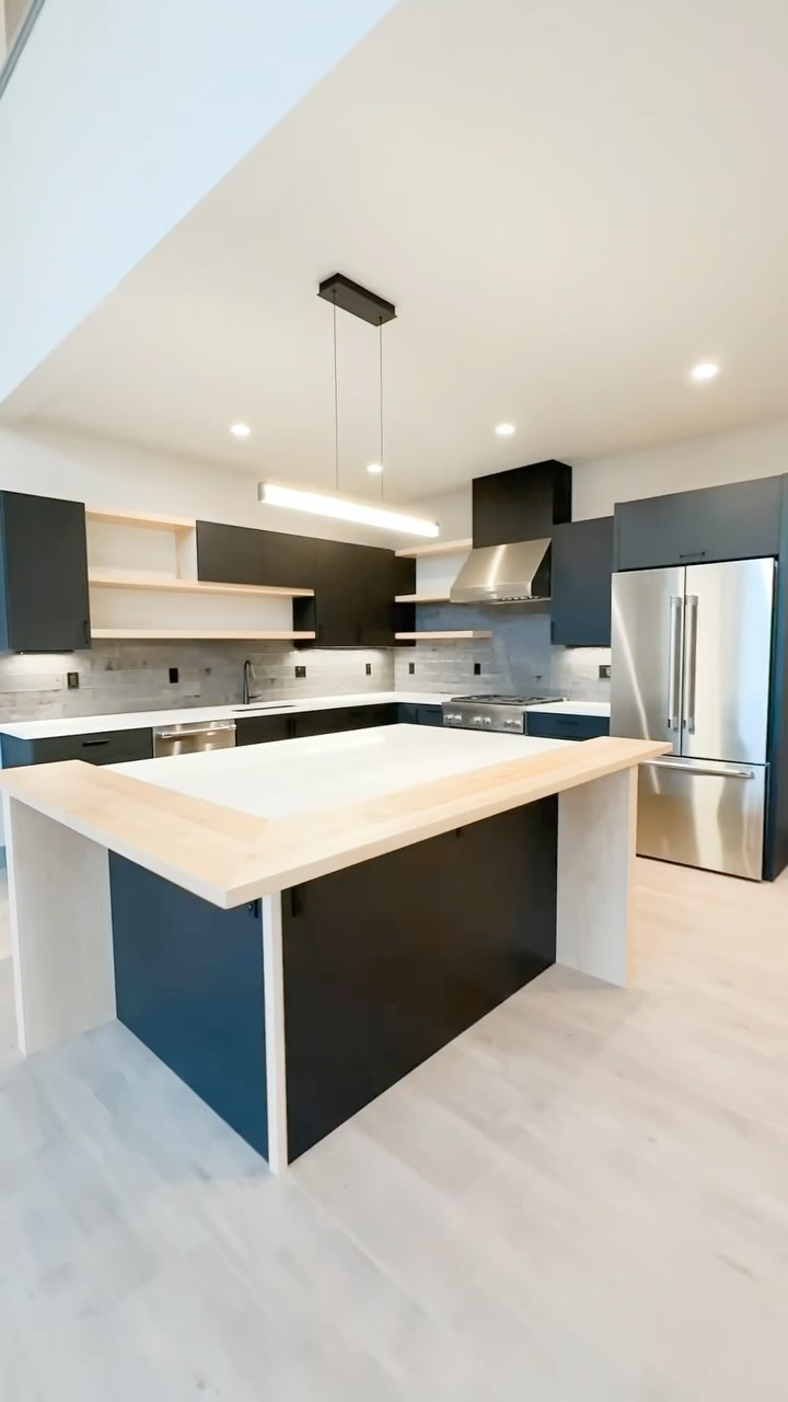 Construction is ✔️ Next step…turn this place into the ultimate gathering place for families and friends! #yesyouwanttovacationhere #whitefishmontana #exploremore #bestinthenorthwest #whitefishinteriordesign #custombuild #customdesign #customenvironments #strongholddesign