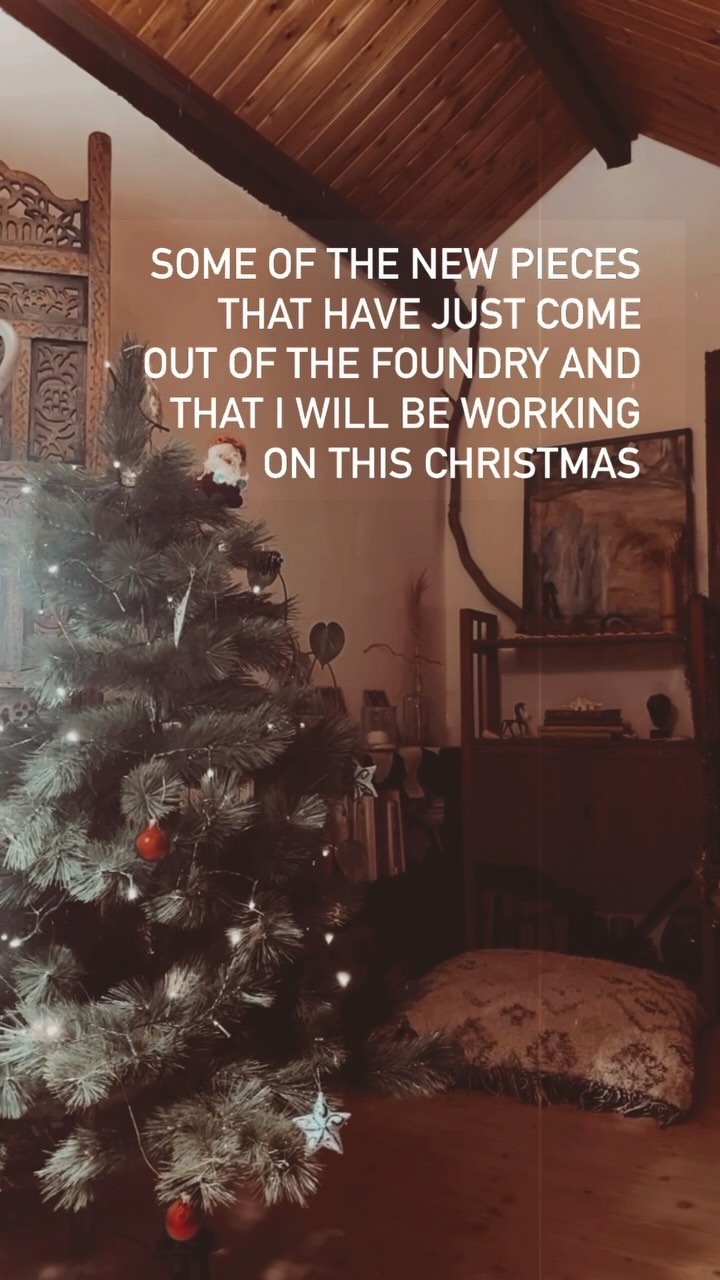 create magic, connect with the present moment, with what you have in your life, be grateful, be inspired.
Merry christmas 🎄 With love, Thalía
#merrychristmas #christmas #beinspired#christmasjewelry #jewelry#jewels#handmade#madewithlove #imadeit#artistoninstagram #art#jewelrydesigner #jewelrygram #jewelrydesigner #metalsmith #metalsmithing #metalsmithsociety #ancientjewelry #greekjewelry #ancientegypt #spiritual#spiritualjourney #yoga#yogagirl#yoginis #yogini