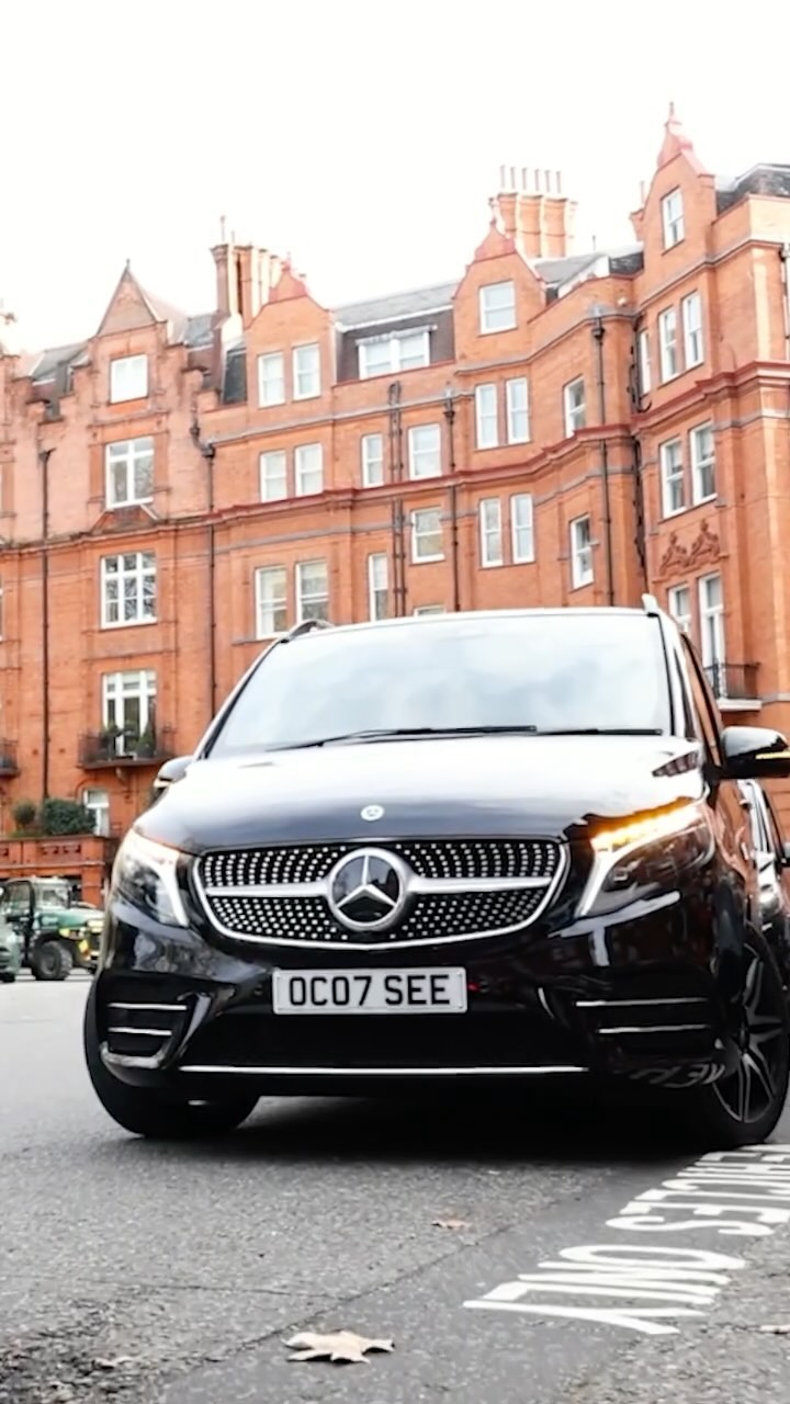 The Mercedes Benz V Class is the perfect choice for discerning travellers looking to prioritise their time and ride in comfort, security and style.
Click the link in bio to start your journey today.
#mercedesbenz #vclass #chauffeur #privatetravel #vvip #vip #viptravel #luxury #luxurytravel #premiumservices #mercedes