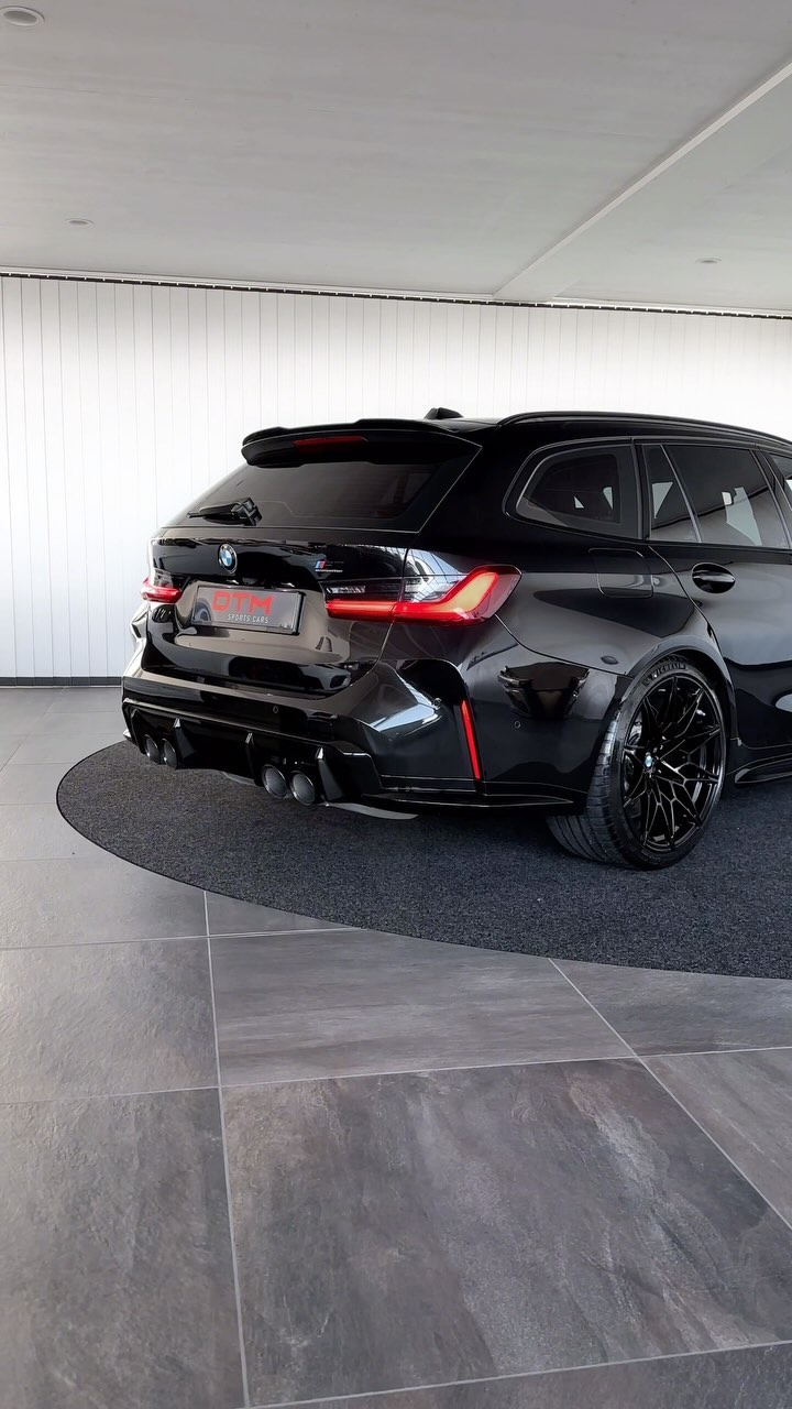 BMW M3 Competition Touring!
#bmw #bmwm #bmwm3 #bmwm3competition #bmwm3touring #bmwpower #bmwmotorsport #cars #supercars #carreels #carsofinstagram #switzerland #zurich