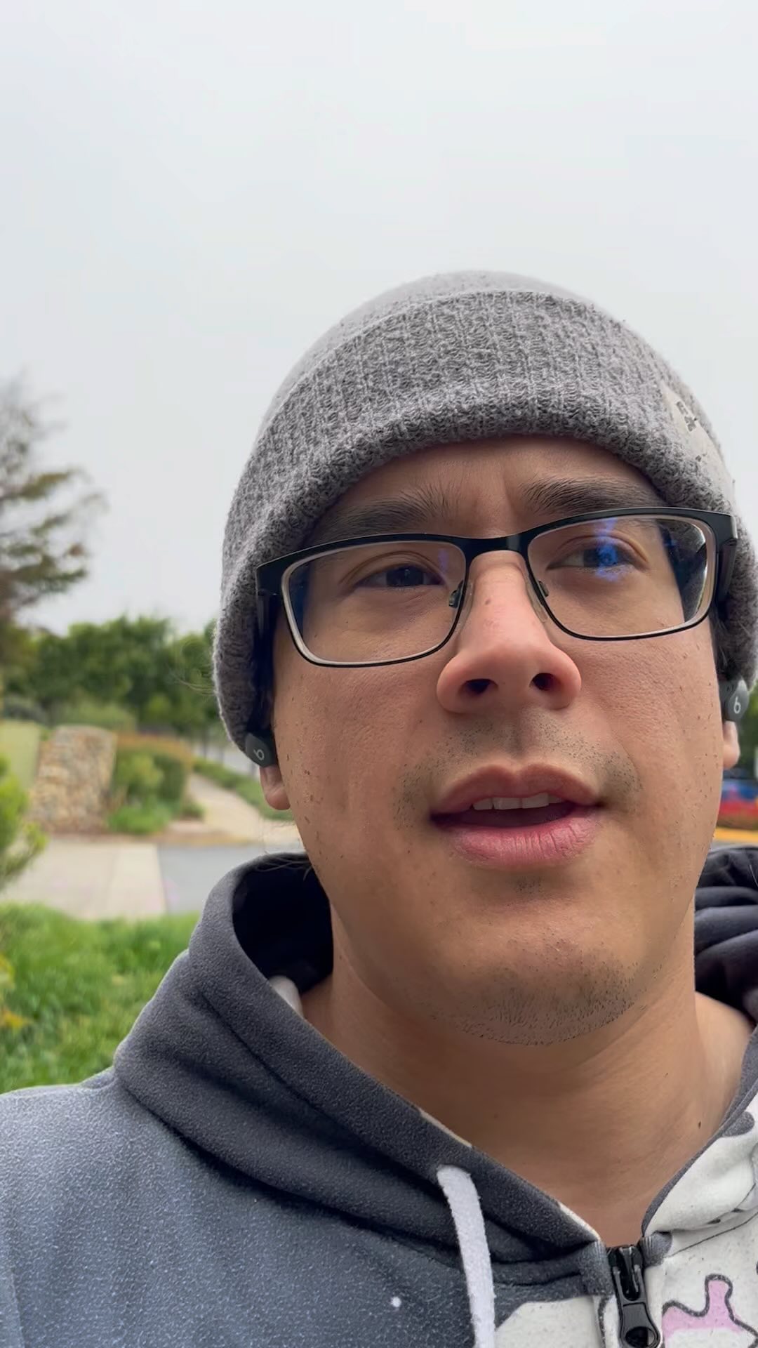 Focusing time and effort towards consistency allows us to build the habitual repetition necessary to see tangible results. Once we’re in the habit of daily movement, it becomes a relatively simple task to incorporate intensity to improve heart health, elevate metabolism, and Expedia the results.
❤️💪