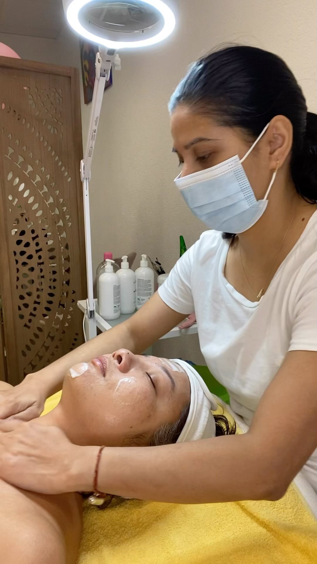 Facial#grandeurbeauty#massage#feelingsrelex