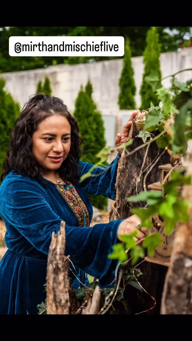 Some say he’s 300 years old. Others say he’s just really photogenic. But one thing’s for sure—Twigglenock runs Uhuburg Castle. Don’t tell the queen! 🤫
@mirthandmischieflive
#TwigglenockChronicles #TheGnomeEra #MirthAndMischief #EnchantedEnergy #CastleMagic #JumpRAW #WhimsicalIcon #FantasyEditorial #MythicDrip #LegendOfTwigglenock #SonyShooter #CreativeRealm #TikTokFantasy