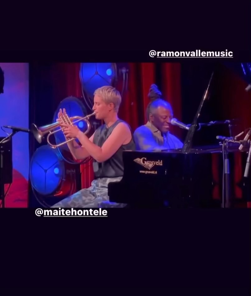 Camina! Qué bonita experiencia volver al escenario. Nunca me imaginé que fuera a pasar..Gracias @ramonvallemusic por llevarme de la mano para explorar nuevos horizontes. Gracias a @moonstruckjazz por la organización de la noche, y gracias @vincentverhaar por el video :) Finalmente gracias amor mio @adindameertins por el apoyo incondicional ❤️