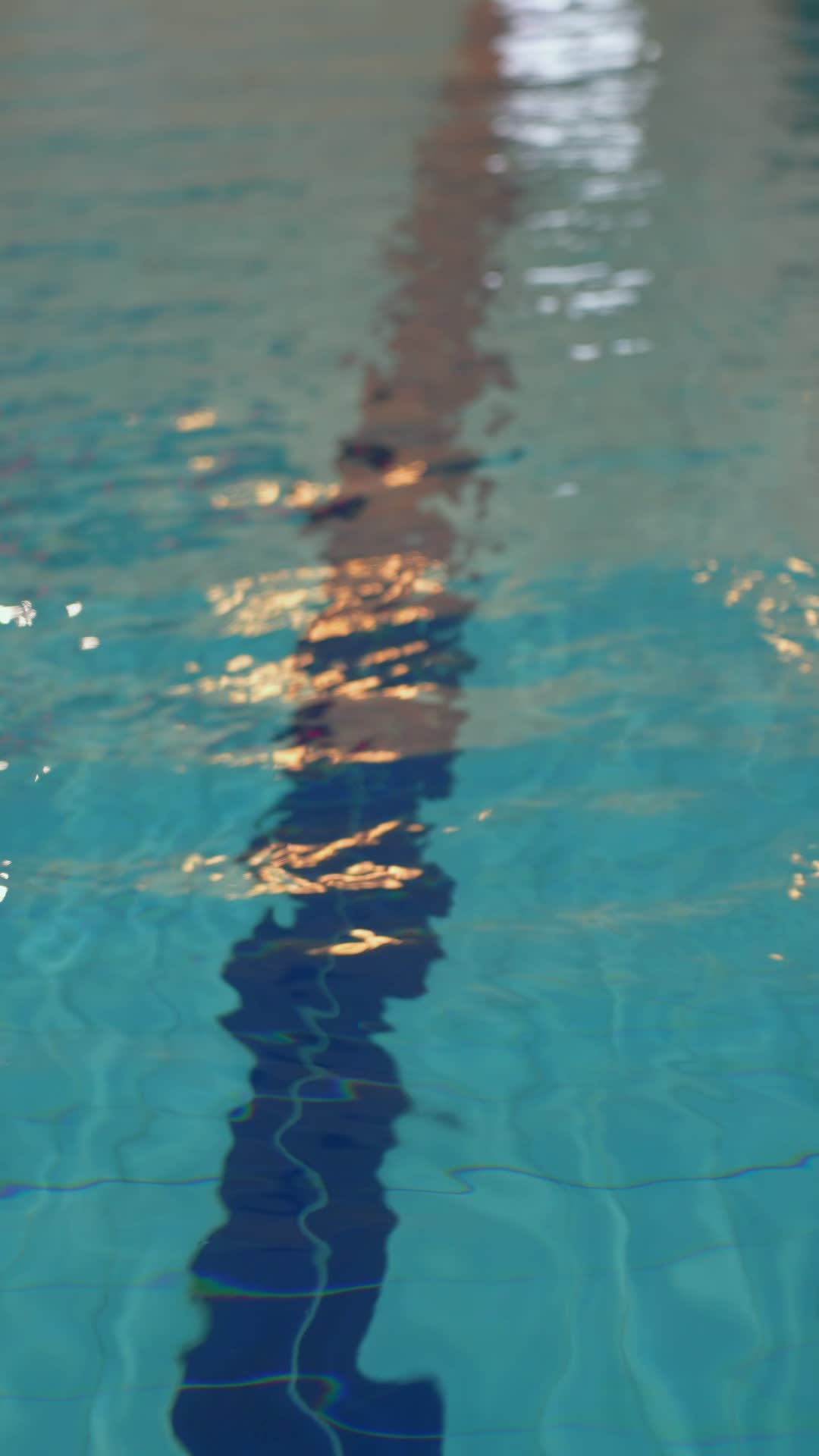 Ieskats ūdenspolo treniņā. Strādājam pie mērķa apgūt praktiskos un teorētiskos ūdenspolo pamatus.