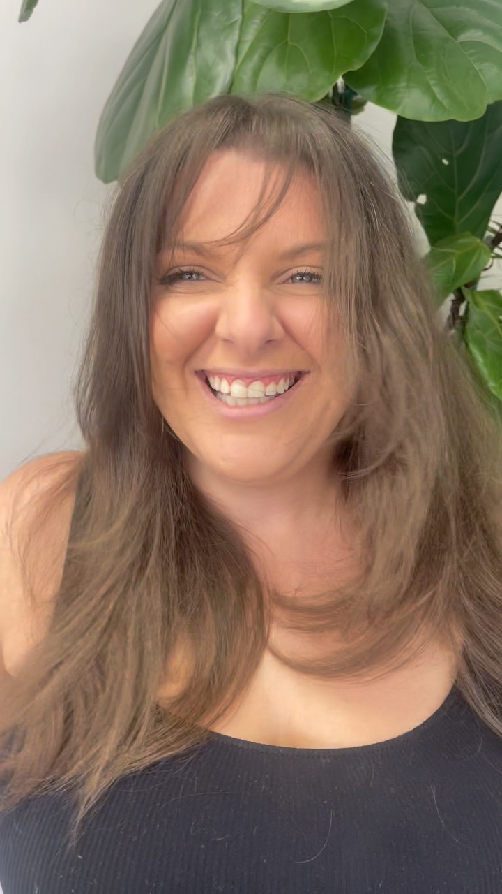 "When she asks for a wispy bang, we deliver! 💁♀️ @thehavensydney we know that the perfect haircut can make all the difference. We are here to help you achieve your hair goals, whether it's a subtle trim or a bold new look. Check out this stunning transformation and book your appointment today! 💇♀️ Don't forget to tag us in your own hair selfies and use our hashtags to be featured on our page. And if you're looking for more hair inspiration, be sure to follow us.
#hairsalon #sydneyhair #haircut #wispybangs #hairgoals #hairinspo #hairlove #haircare #hairtrends #hairfashion #hairmagic #hairmakeover #hairaddict #hairlife #hairbeauty #hairtherapy #hairconfidence #hairselfie #hairselflove #hairselfcare #hairselfesteem #hairselfiegamestrong"