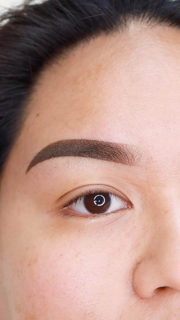 How do you work on a previous brow tattoo?
• It depends on how faded the previous brow tattoo is; it has to be faded enough for the artist to cover or correct it.
• New shaping has to be thick enough to coverup the previous shape.
• The artist has to color correct the red/blue/purple/gray. This is why correction/coverup services are priced higher than new sets!
Have a previous brow tattoo you would like to coverup or correct? DM some photos 😊
.
.
🤍 Info & ONLINE BOOKING: www.vixcosmetictattoo.com
📍Bay Area (Burlingame)
🤎 Specializing in ombré powder brows.
‼️Previous tattoo work needs to be approved first.
——
INFO:
• Pain level: 3/10
• Duration of appointment: 2 hours
• Healing time varies but average 2 weeks
• Lasts: 1-3 years depending on skin type and lifestyle.