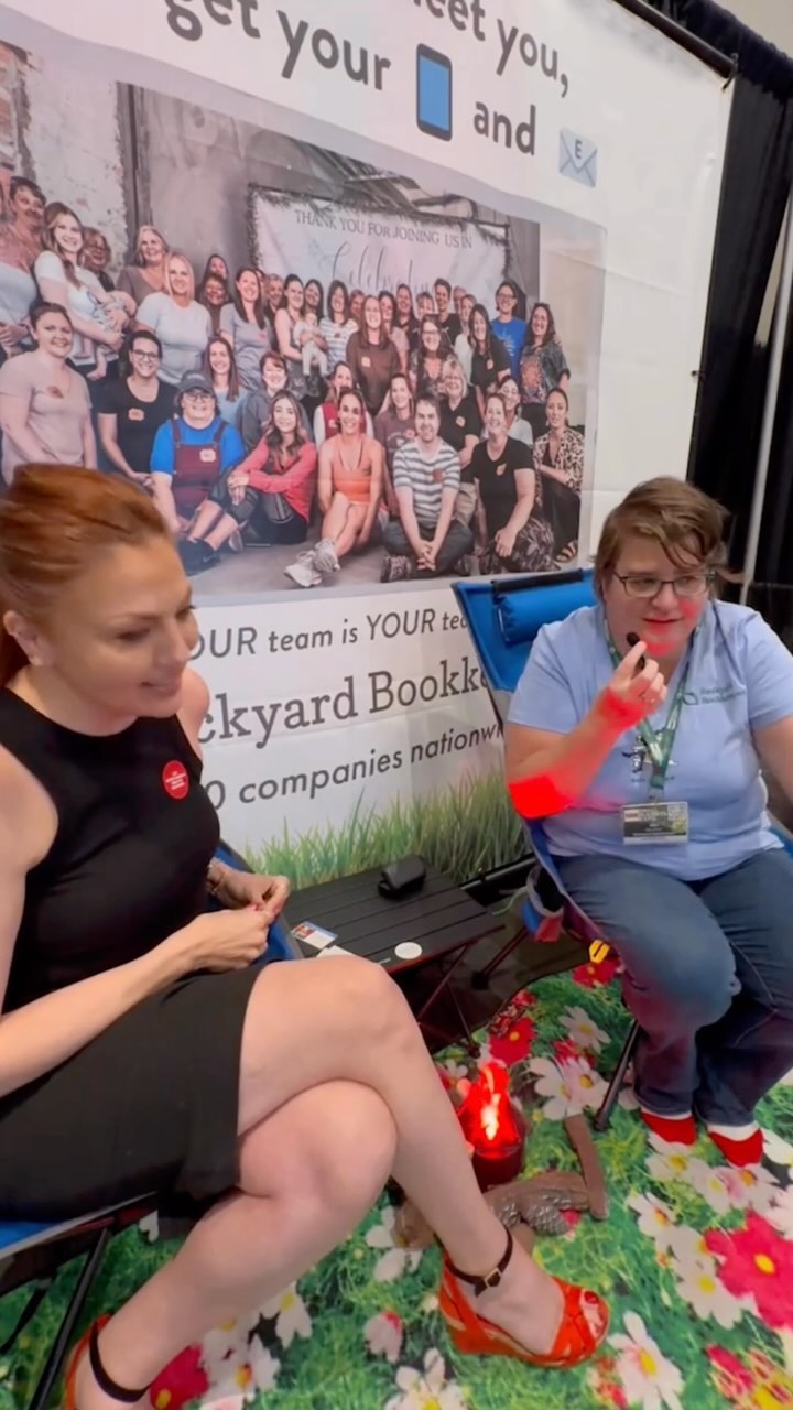 Talking booth design @thesmallbusinessexpo with @backyardbookkeeper
Nicely done @backyardbookkeeper ! 🔥 🍃 🌷
@javitscenter
