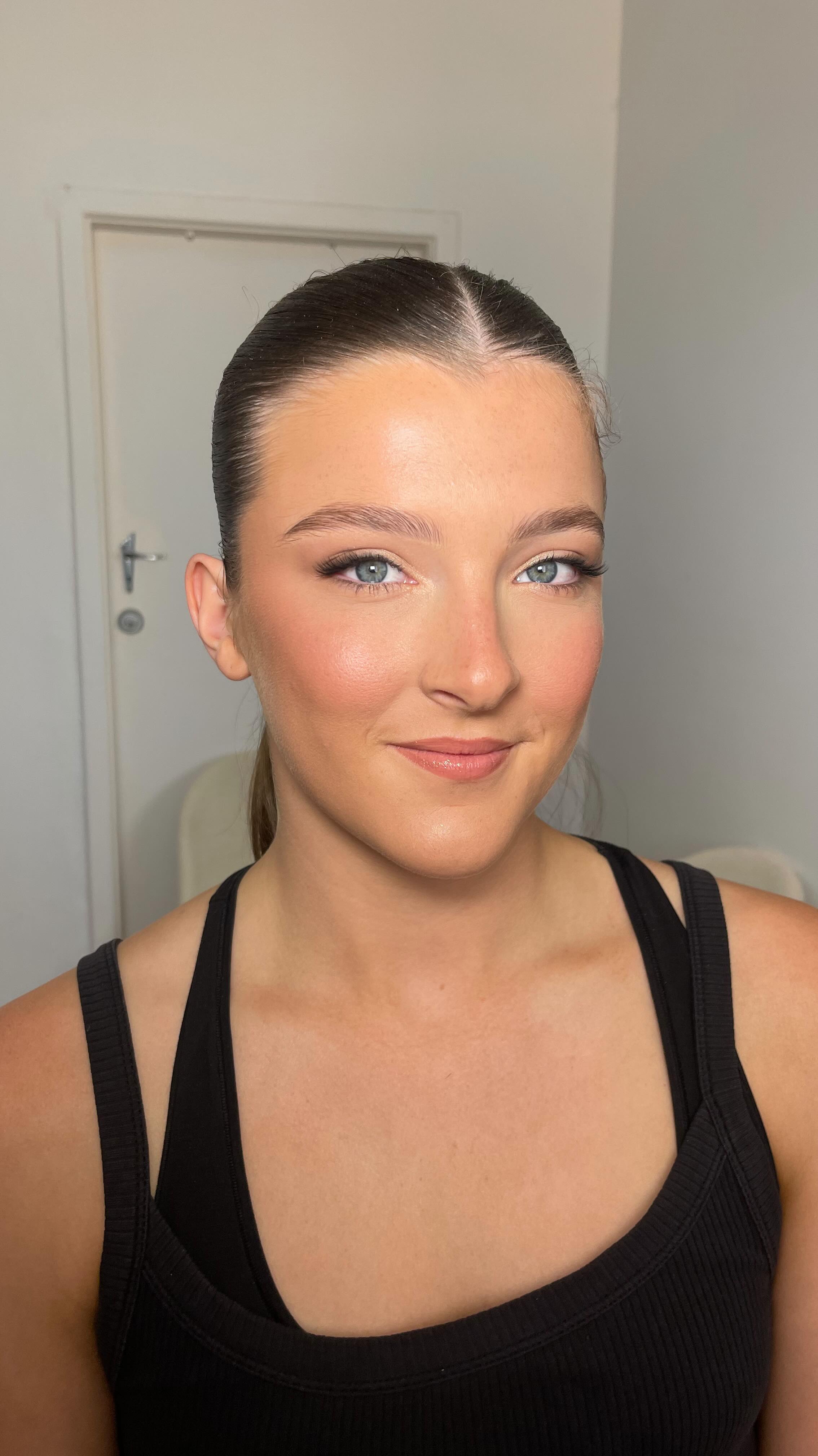 Natural and minimal makeup is my speciality 🪄
#perthmakeupartist #perthnaturalmakeupartist #naturalmakeup #softmakeup #perthbridalmakeup #perthweddingmakeupartist #bridalmakeup #perthmua #muaperth