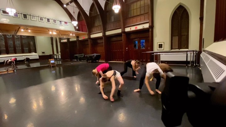 Moving BIG in the studio last week. âSurgeâ premiers THIS FRIDAY March 3rd at @cambridgefoundry for NACHMO Boston! Visit our website to learn about the process, the artists, and reserve tickets âď¸âď¸