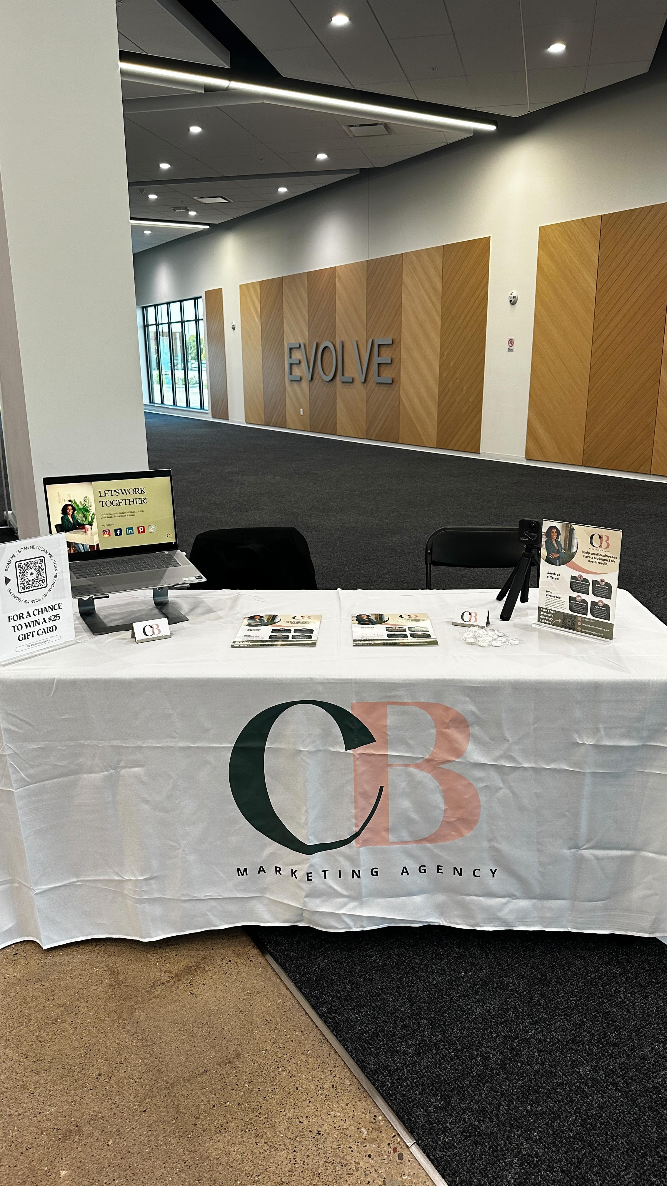 I am soooo late to posting about this but here’s a little behind the scenes action of my most recent vendor opportunity. I was always so hesitant to do these because I don’t have a physical product because I’m service based. However, I have connected with so many amazing people and got a great amount of leads in the pipeline. @evolvenationmke
#socialmediamarketing #socialmediamanager #socialmedia #milwaukee #smallbusiness #smallbusinessowner #smm #socialmediastrategy #vendor