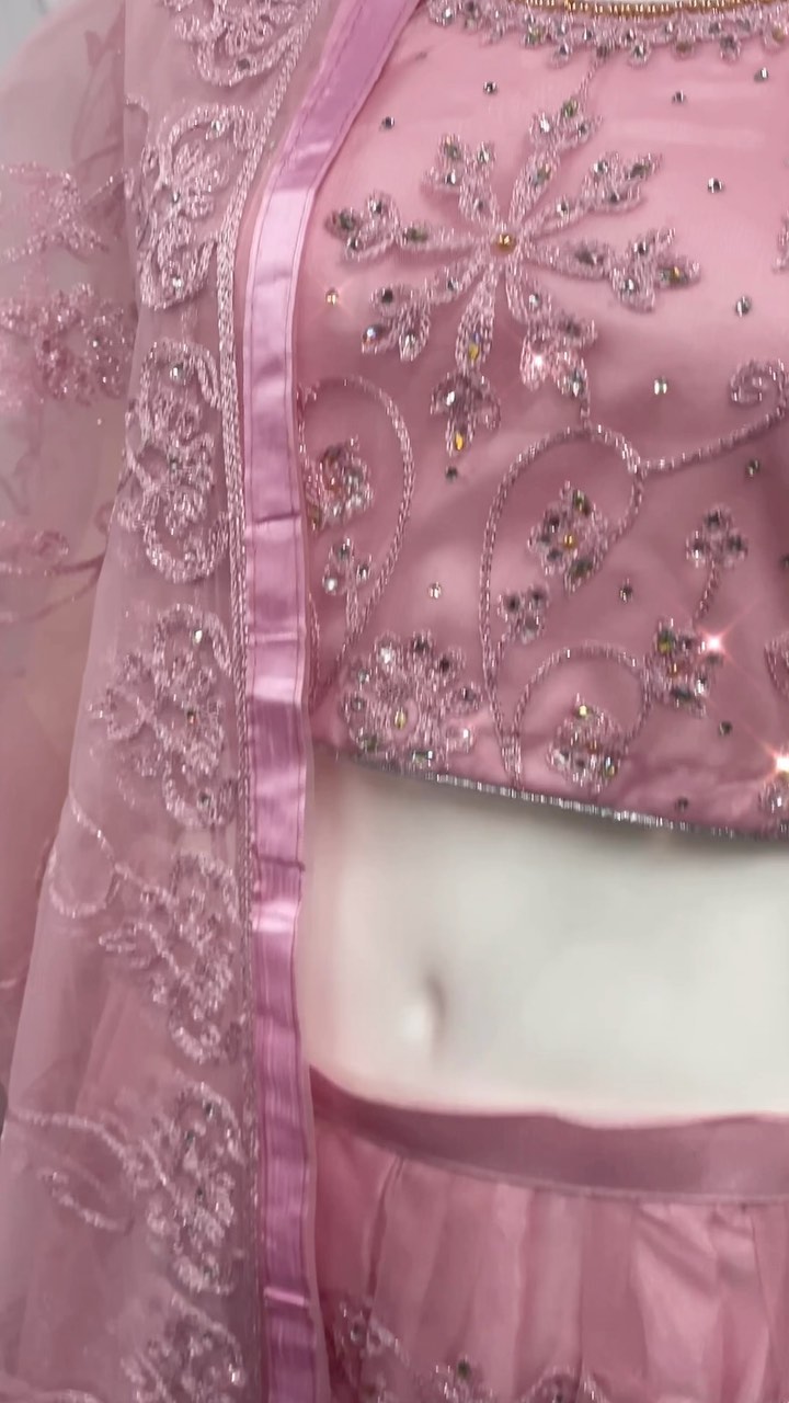 Pink Ghagra Choli With Dupatta 🌸
#dresses #pink #lehanga #embroidery #bajinternational #womenclothing