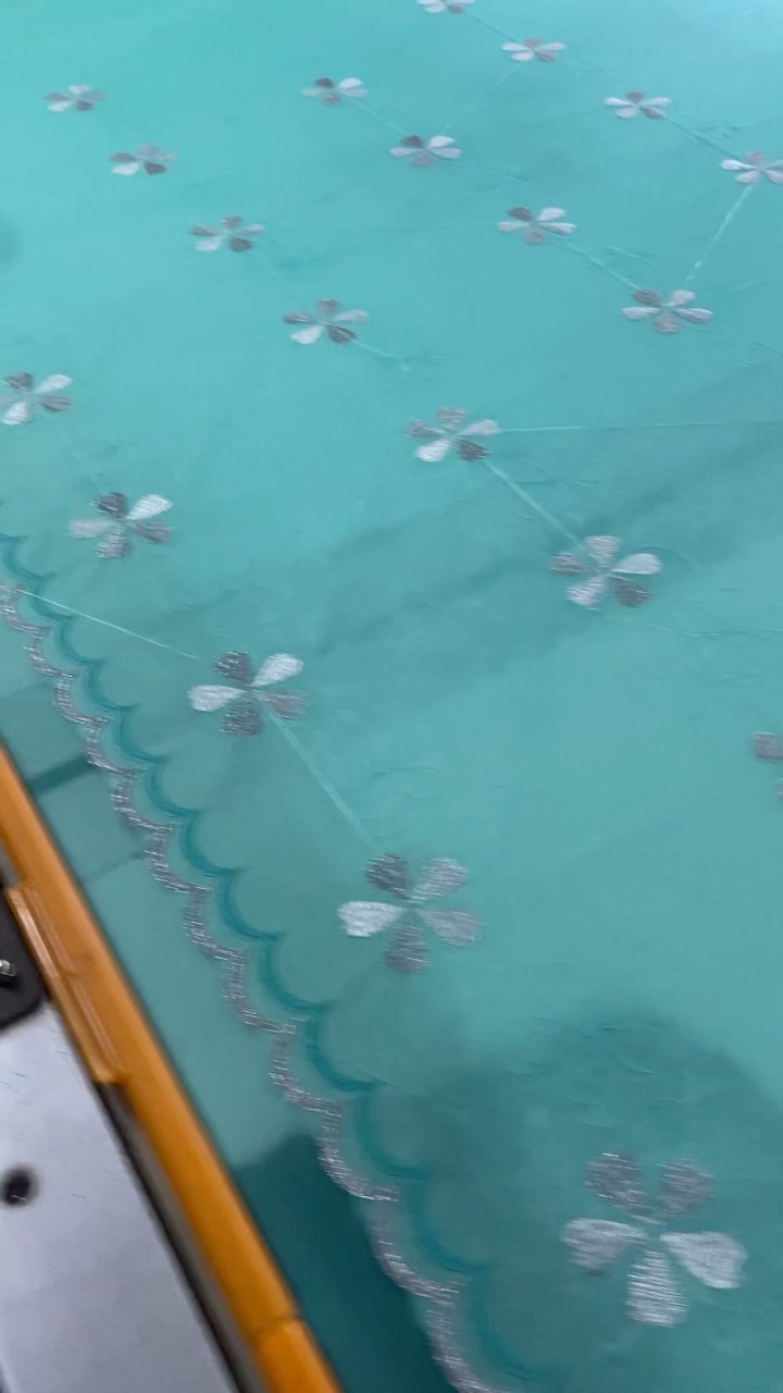 Designer Dupatta In Making Silver Zari Work 👗
#dupatta #design #fashion #indianwear #indianwedding #womenclothing #zariwork #customdress #dupattastyle