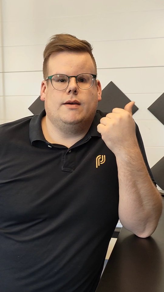 BTS from the office 😎
#videoproduction #videoproducer #3Drenderings