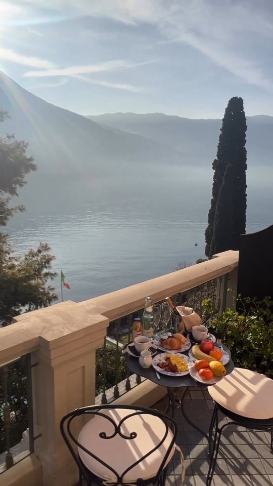 📹 @alexandramtaylor
.
.
.
.
.
#italy #italianlakes #italiansummer #resort #villa #boutiquehotel #relais #lakecomohotel #lakecomo #luxuryvilla #travel #bestvacations #bestplacestogo #beautifulhotels #beautifuldestinations #hotelsandresorts #letstravel #instatravel #luxuryhotel #lifewelltravelled #luxurytravel #luxuryresorts #travelandleisure #luxuryworldtraveler #travelawesome #wonderful_places #wanderlust #wonderfuldestinations #condenast #cntraveler