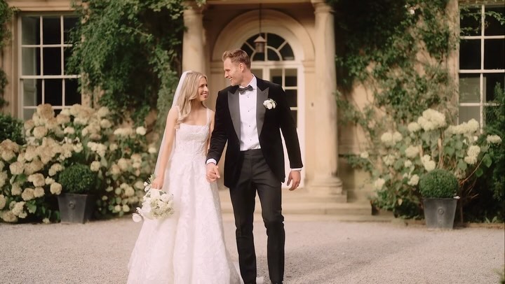 Such a beautiful day back in September at @middletonlodge for Sarah and Jack!
Videographer: @pittstopfilmsweddings
Photographer: @rebeccakerrphotography
Dresses: @emma_beaumont_atelier
Florist: @dreamboatsandcarousels
Venue Styling: @blondearmy
MUA: @emmyclarkson @jessica.gregory.makeup @amy.george.makeup
Hair: @janealexandratimperley
Content Creator @reelvows
Coordinator: @rhiannonp94