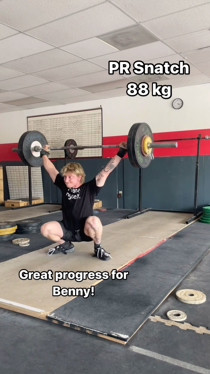 Here’s one of our newer lifters, Benny, making great progress! Just learned to snatch earlier this year and is on his way to bigger things! He had been fighting for a while to iron out some consistent technical issues around 85, and just now busted his way through 88 kg!
Hard work pays off! Keep up the good work!
Stay Strong Champions!
.
.
.
.
.
#strongereveryday #champions #olympics #olympic #longtermathleticdevelopment #kc #kansascity #leessummit #weightlifting #olympiclifting #progress #usaweightlifting #beastmode #gymlifestyle