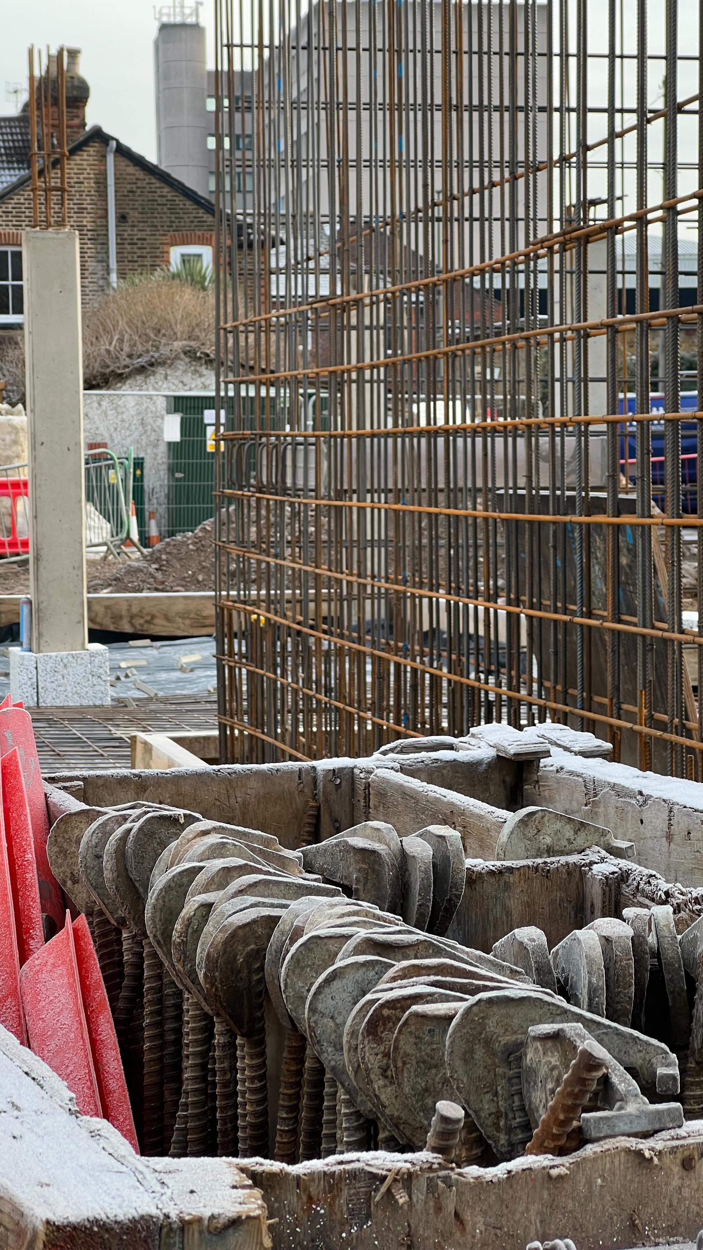 Wishing everyone a very Merry Christmas and Happy New Year for 2023! 🏗🚧👷🏼♂️🦺🎅🏼
.
The Guildford project is looking brilliant with all the ground floor columns finished, the walls nearly finished and prep for the car park slabs ready to pour as soon as the weather picks up! Great effort by all this year!
.
Thank you to our amazing Client for letting us be a part of this stunning project and all of the Contractors that have worked with us this year! Wishing you all the best for 2023!
.
.
#groundworks #construction #excavator #digger #concrete #civilengineering #planthire #builders #heavyequipment #drainage #building #earthmoving #excavation #constructionworker #constructionlife #diggers #dailyconstruction #excavators #earthworks #fpvdrone #fpvdrone #craneoperator