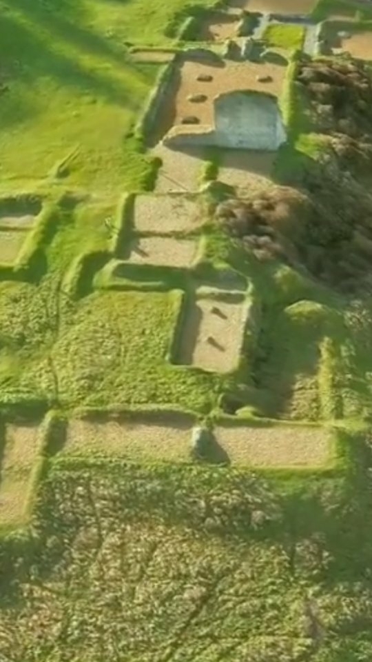 We have ceated a Three-dimensional model of the remnants of Clarendon Palace in Salisbury.
.
.
.
.
.
#3dmodeling #photogrammetry #castle #SurveyLife #surveying #dji #3dmesh #realitycapture #fotogrametria #3d #medieval #clarendonpalace #historicengland