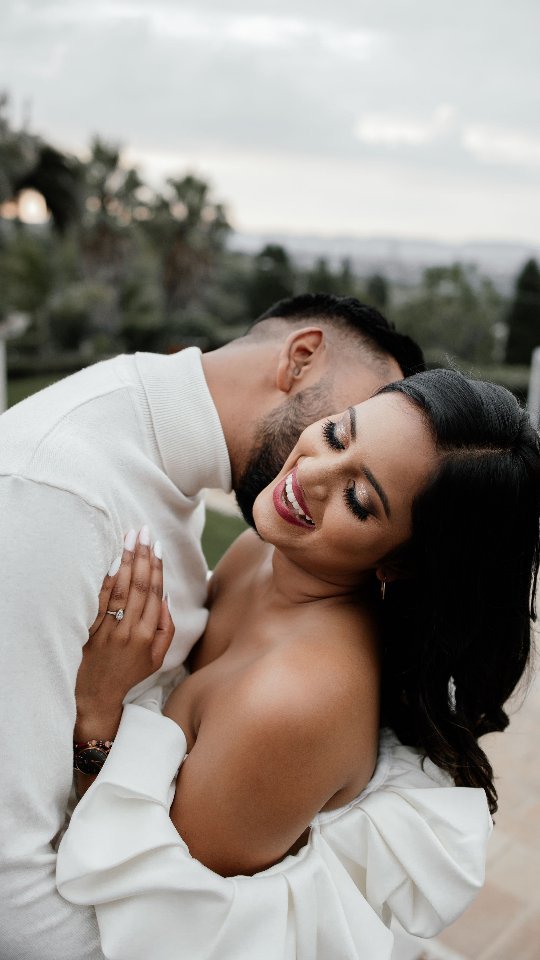 We did a bit of direct flash photography.
It was fun trying and exploring a new style.
#photography #engagement #engagementphotos