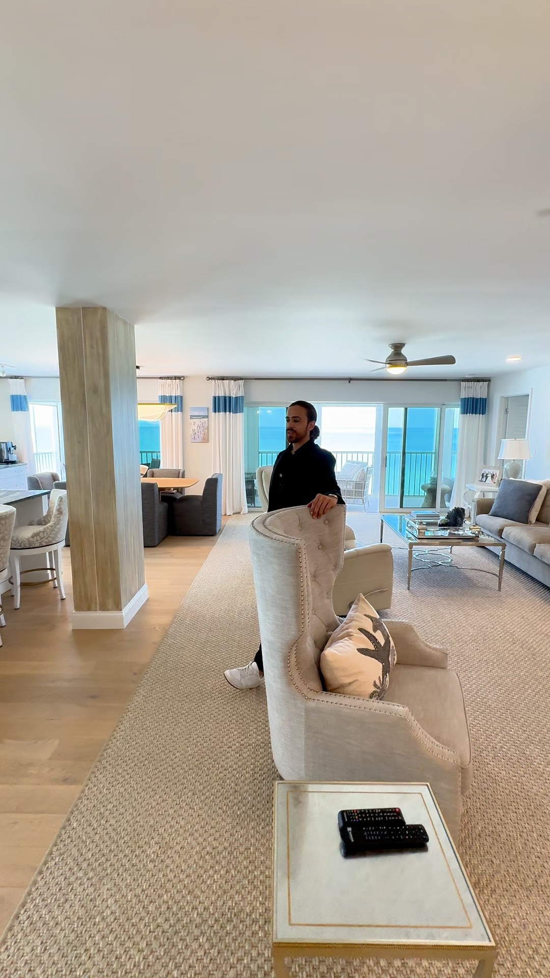 Transform Your Space with Luxury & Precision. Let La Mere Design & Studio Create Your Dream Home - Click to Start Your Journey Today!
www.lameredesign.com
#kitchendesign #countertops #naplesflorida #naplesdesigndistrict #naplesfloridainteriordesign