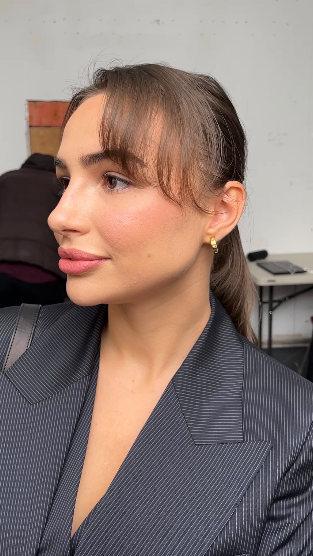 Commercial Makeup & Hair by yours truly. Serving BOSS VIBES on the beautiful @ana.koshkina 💕 Beautiful before and beautiful after.
#torontomua #commercialmakeupartist #makeupartist #makeupandhair #photoshoot