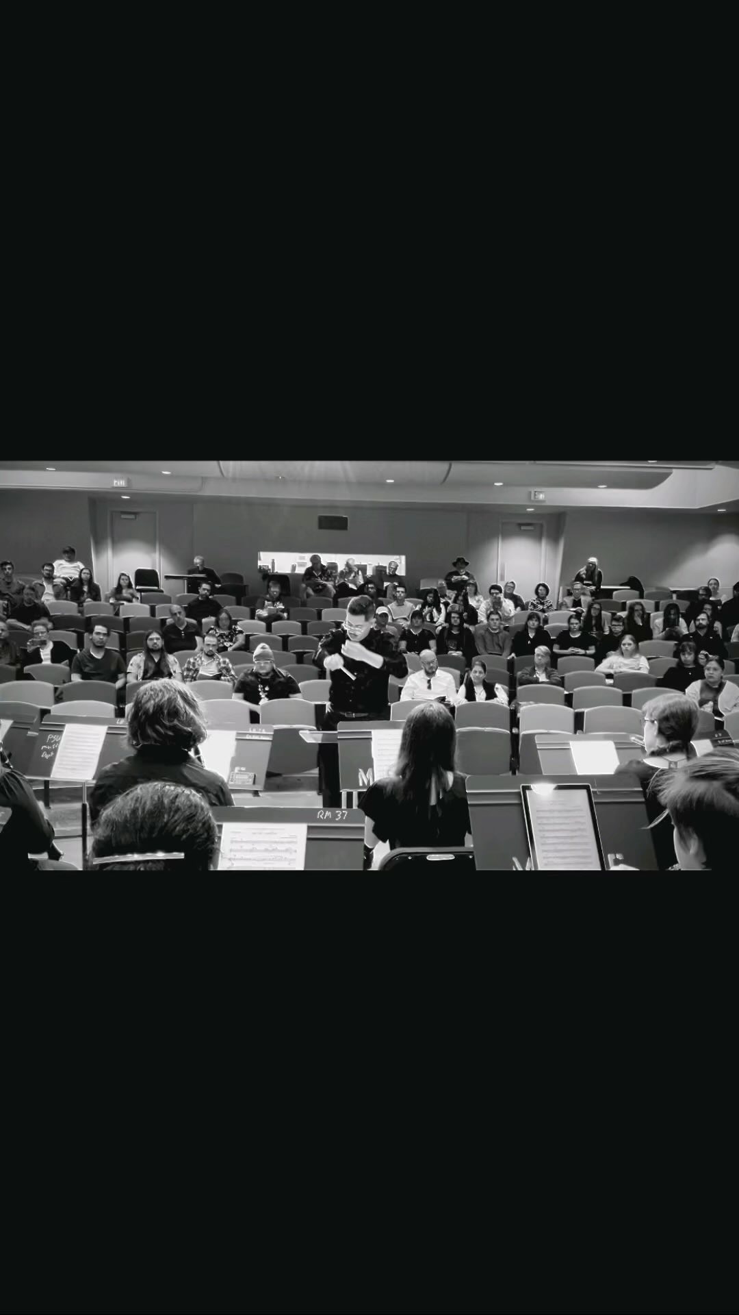 Reminiscing on some recent recordings, and came across this section that made me miss making incredible music with my friends in Portland back when I was conducting the Portland State University Chamber Winds.
“and the swallow” by Caroline Shaw arr. for Chamber Winds
#conductor #conducting #musicworld #musicdaily #musiceducation #musician #musicschool #orchestra #conductorlife #orchestraconductor #stringorchestra #symphonyorchestra #windensemble #concertband #windband #musicmajor #brassplayer #woodwinds #percussion #banddirector #classicalmusic