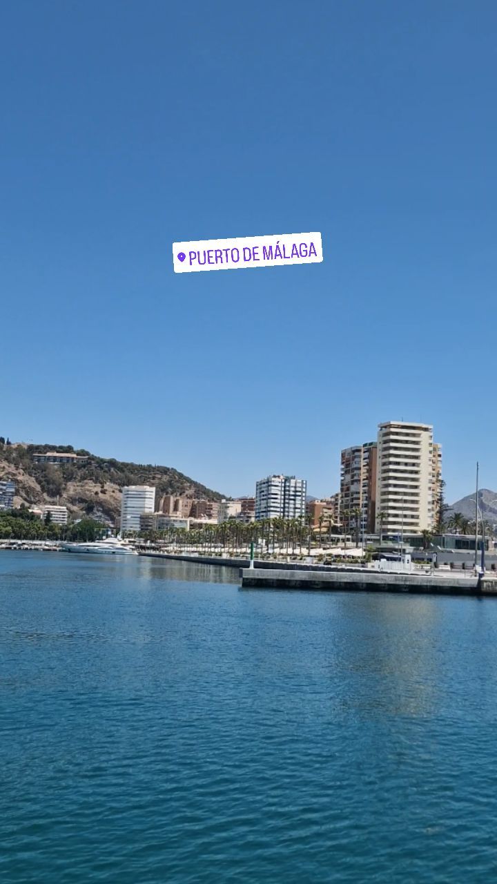 📍 Puerto de Málaga, cruising with @flybluemalaga 🌞
.
#lovingmalaga #flyblue #flybluemalaga #malaga #malagaturismo #málaga #malagatoday #andalucia #ckmalagalife #ok_malaga #spain #estaes_malaga #photosofmalaga #malagaconacento #summervibes #travel #latemalaga #enamoratedemalaga #objetivoandalucia #latildedemalaga