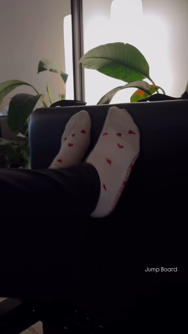 We use a large variety of props throughout our Reformer Pilates Classes! Props can intensify the exercise, provide movement variety and can also be used to assist modifications and positions 🤍
Some classes we may focus on 1 or more props, as exercises are designed with layers and multiple challenges utilising the Pilates props!