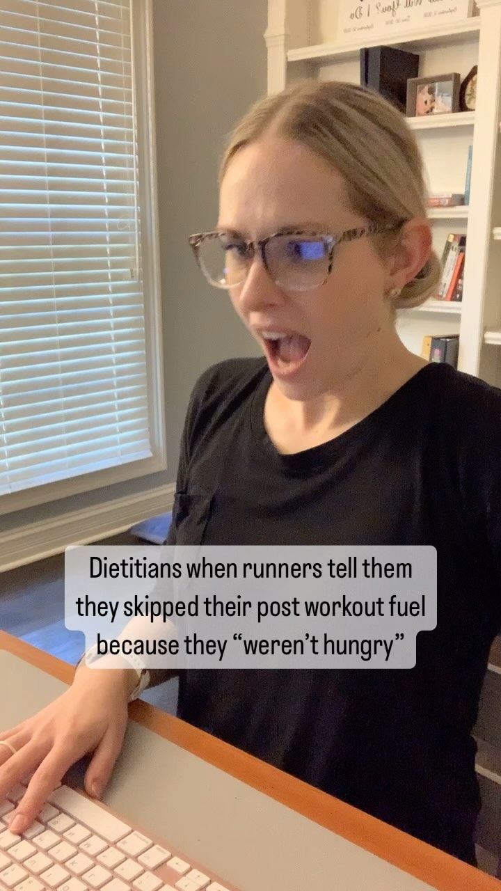 Not to be dramatic but your post run recovery meal can make or break you 💁🏼♀️
It’s totally normal to have a blunted appetite after a run or a hard workout but this is one of those times you have to eat anyway.
Yep, I’m telling you to eat even if you don’t feel hungry.
Have you ever skipped eating after your run to save calories? Did you then find yourself in the kitchen ravenously hungry later in the day? Maybe end up totally overdoing it that night and end up with a stomach ache? 👀
If you really struggle with appetite after a run or workout, don’t shy away from liquid calories! Smoothies can be perfect here because you can pack plenty of carbs, protein, and electrolytes to help you refuel, repair, and rehydrate ✅ without feeling like you’re totally force feeding yourself.
If you want to do one thing to start improving your runs and overall energy, commit to that post workout recovery meal or snack with a mix of carbs and protein. Tell me in the comments what you’re having after your run today! 👇👇