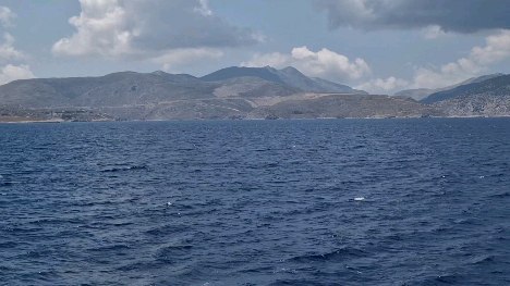 Dolphins on today's 3 Islands
#Dolphins #threeislands #kalymnos #plati #pserimos #tigakitours #byron #byronboat #delfiny #excursion #lambi #tigaki #marmari