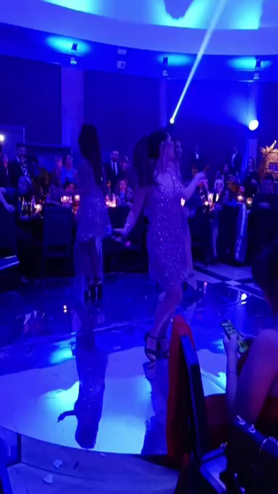 GRANDE FESTA FINALE.....
Dopo due giorni intensi di formazione, accompagnati da speeker d'eccezione e tante emozioni, volge al termine il MEET UP DESIGN 2023.
Si chiude in bellezza quest'anno 🏅
#weddingluxury #weddingplanner #meetup