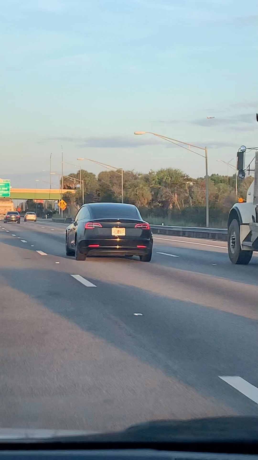 Conoce nuevos destinos.
#trip #tesla #viajes #viajar