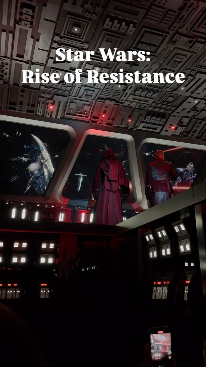 ¡Prepárense para una aventura galáctica! 🌌✨ En nuestro reel de hoy, nos sumergimos en Star Wars: Rise of the Resistance, una experiencia inmersiva que te hará sentir como un verdadero rebelde en el corazón de la galaxia. 🚀💥
¿A quién invitarías a vivir esta batalla épica contigo? Comenta abajo y etiquétalos para que no se lo pierdan. 😉🌠
Recuerda, ¡tus entradas para Hollywood Studios las puedes conseguir con nosotros! Escríbenos por DM o visita www.viajestrotamundos.cl para asegurar tu lugar en esta misión inolvidable. 👾👽
#ViajesTrotamundos #HollywoodStudios #StarWars #RiseOfTheResistance #ViajaConNosotros #DisneyAdventures