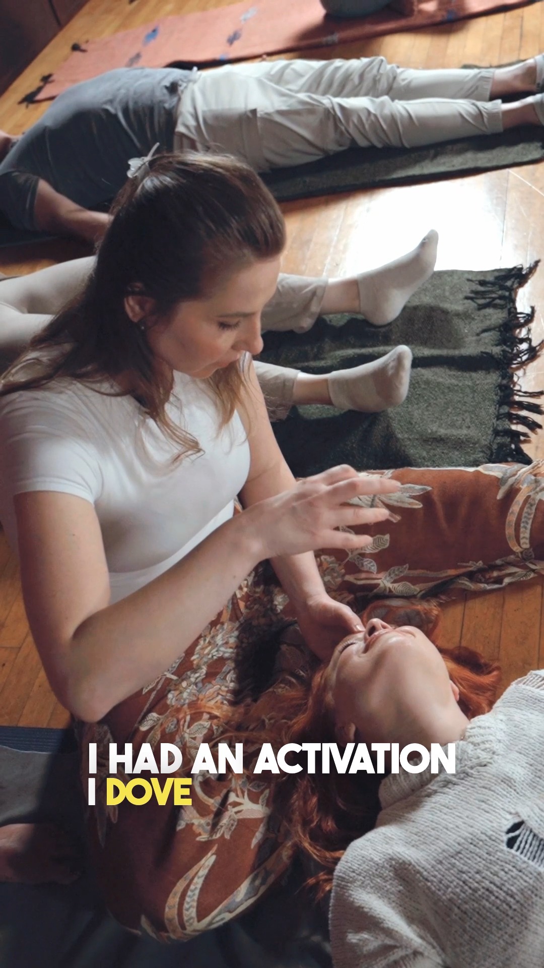 What is the innate wisdom of the body?
🇬🇧🇵🇱
It's the body's amazing ability to self-regulate, heal, and maintain balance. 🧘♂️ This wisdom includes intricate systems working together to protect, repair, and adapt to various conditions and stressors. ✨ You can see it in immune responses, cellular repair, and the body's natural recovery from illness or injury without conscious effort. 🌿 This essential part of our biology supports overall health and vitality. 🌟🩺 Our body has an inherent intelligence that guides its functions and healing. 🌈
Czym jest wrodzona mądrość ciała?
🇵🇱
To niezwykła zdolność ciała do samoregulacji, leczenia i utrzymania równowagi. 🧘♂️ Ta mądrość obejmuje złożone systemy, które współpracują, aby chronić, naprawiać i dostosowywać się do różnych warunków i stresorów. ✨ Można ją dostrzec w odpowiedziach immunologicznych, naprawie komórek oraz naturalnej zdolności ciała do powrotu do zdrowia po chorobie lub urazie bez świadomego wysiłku. 🌿 Ta podstawowa część naszej biologii wspiera ogólne zdrowie i witalność. 🌟🩺 Nasze ciało posiada wrodzoną inteligencję, która kieruje jego funkcjami i procesami leczenia. 🌈
.
.
.
#SpinalEnergetics #healingpower #innatewisdom #reiki #EnergyHealing #kundaliniawakening #kundaliniactivation #emotionalrelease #traumahealing #emotionalhealing #HealingJourney