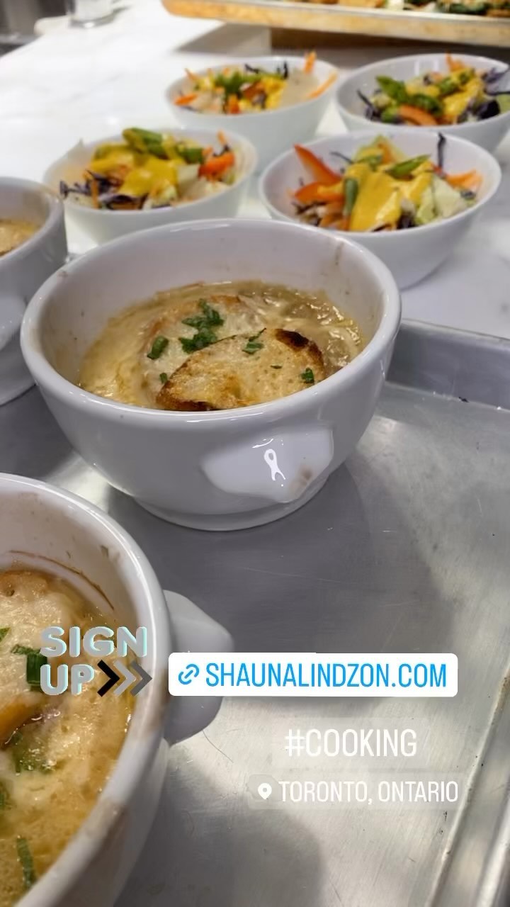 January Joy cooking demo is up!
On the menu:
French onion soup 🧅
Starter salad with carrot miso dressing 🥕
Lettuce wraps with pickled veggies and sriracha mayo🥬
Sheet pan ramen and bok choy with tofu or chicken 🍜
Chocolate pecan squares chocolate 🍫
Sign up at shaunalindzon.com
