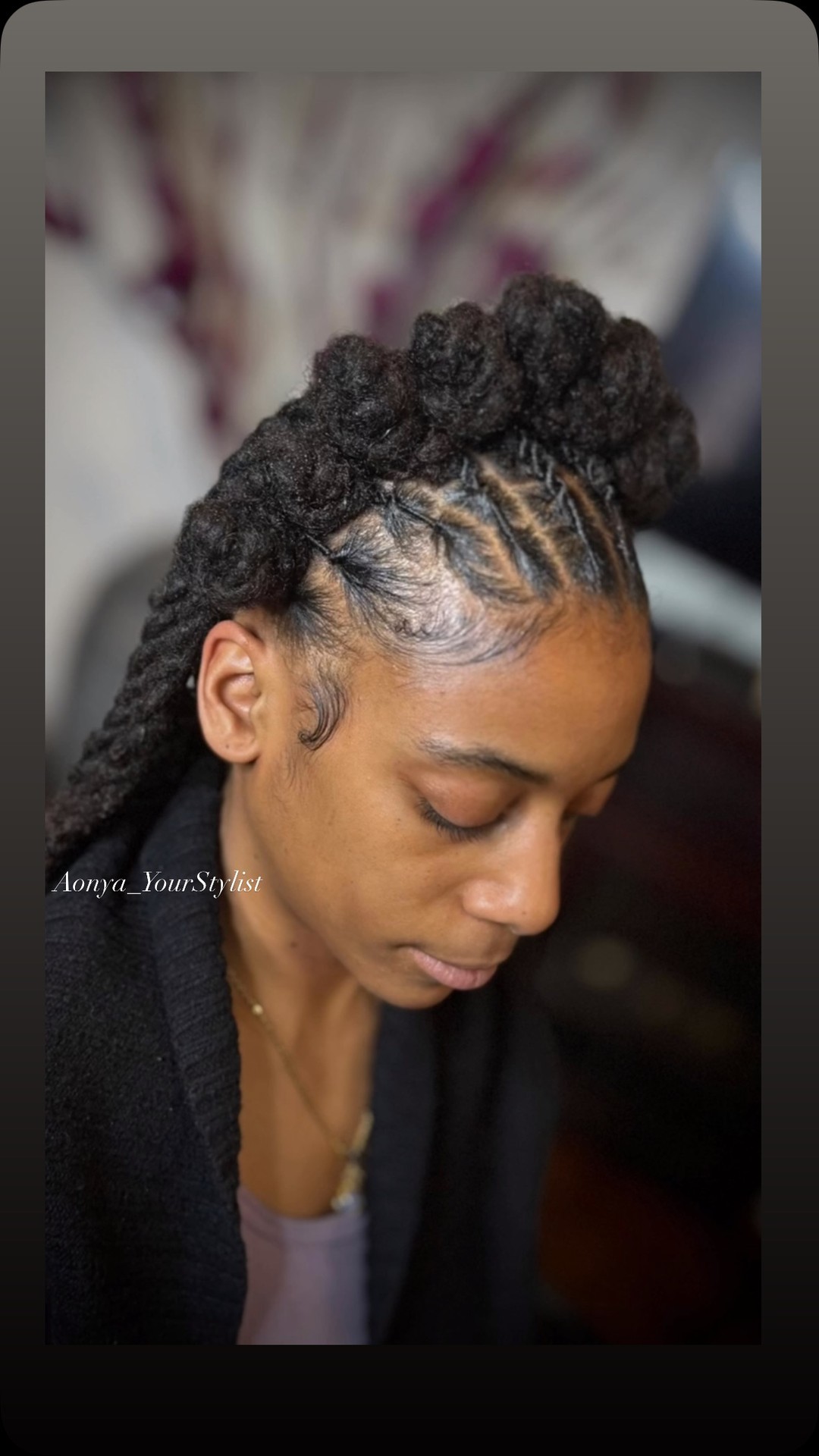 Bantu Knots with Locs
Style: Creative Style
Duration: 3 hrs
www.royalbeauty.supply
#bantuknots #locsforwomen #creativestyles #locticians #explorer