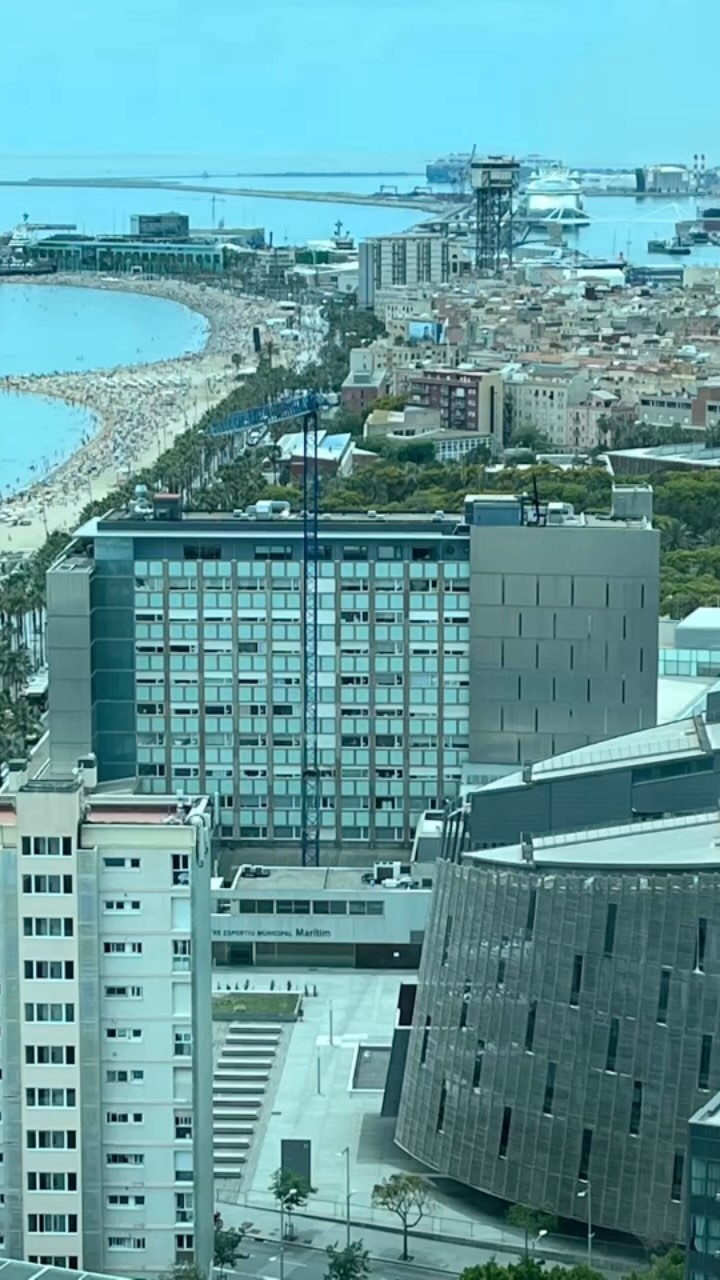 EUROPE 2023 with @officialthewho
Barcelona • Florence • Berlin • Paris
The sights, the foods, the shows ✨
•
•
•
•
•
#reel #europe #thewho #tour #petetownshend #rogerdaltrey #keyboard #keyboardist #piano #rockpiano #tour #touring #tourlife #musician #conductor #barcelona #florence #berlin #paris #rockmusic #eurotour