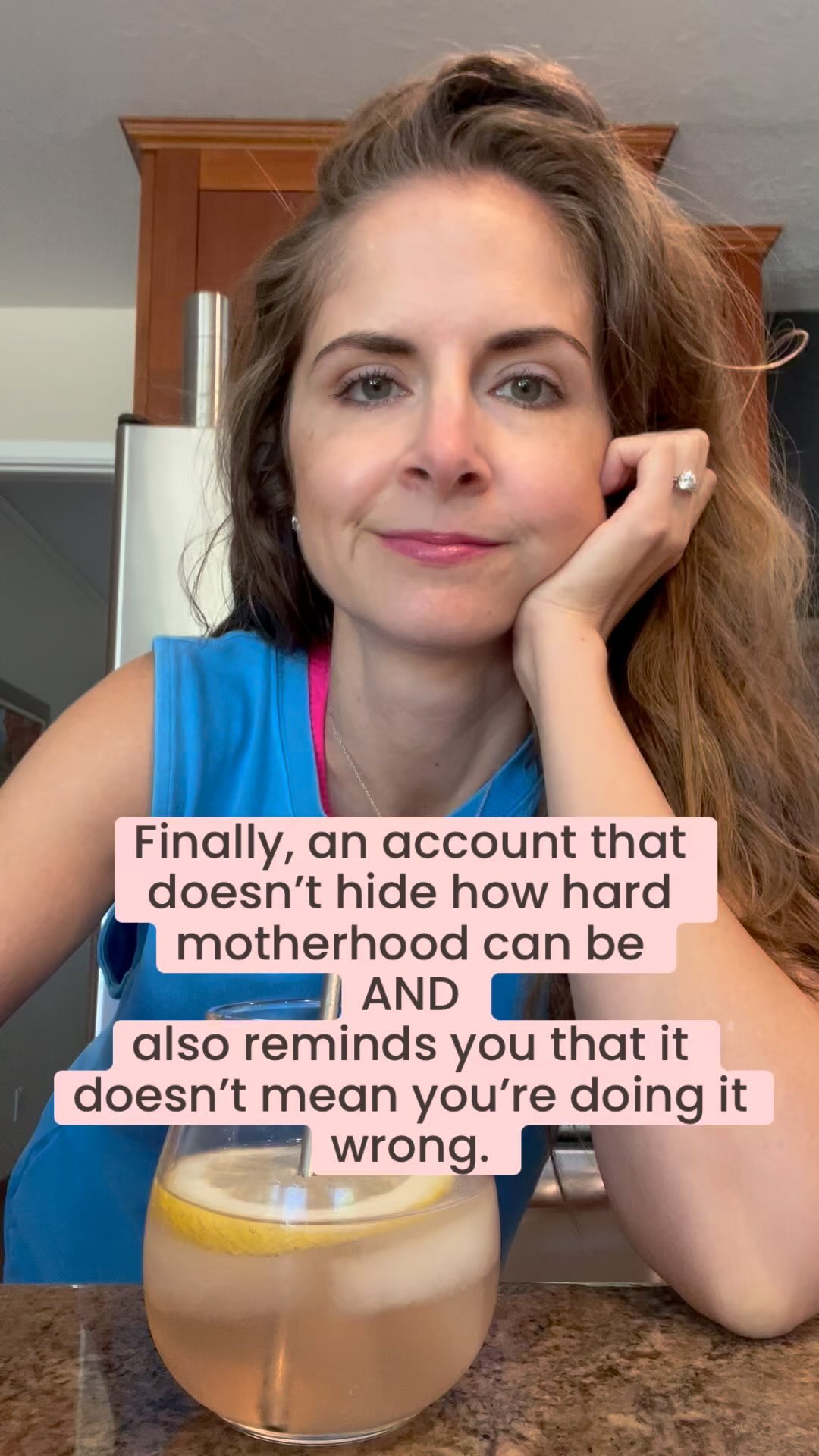🙋♀️Only real talk over here…..
…and LOTS of validation, self-compassion, and tools to find joy and meaning in the midst of the challenges.
Motherhood is hard.
You aren’t doing it wrong.
You aren’t broken.
And you’re not alone. 💕
Pro tip: add some fresh citrus to your sparkling water to give it a little pizzazz!💁♀️
#maternalmentalhealth #spindrift #perinatalmentalhealth #newmomlife #bayareamoms #sanjosemoms #momrealtalk #meggiezangerlpcc